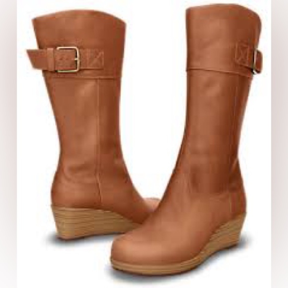 Crocs A-Leigh wedge boots tan casual‎ trendy neutral comfort shoe women size 7.5